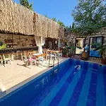 Pan Alacati Hotel 3*