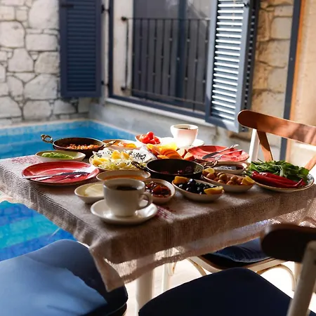 Pan Alacati Hotel 3*