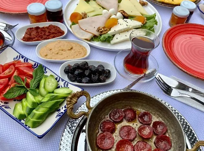 Pan Alacati Otel Ildır